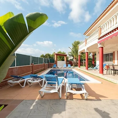 'vista Cunit' Mit Privatem Pool Cubelles