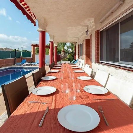 Holiday home 'vista Cunit' Mit Privatem Pool Cubelles